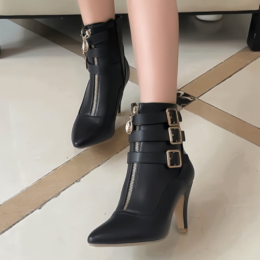 Black High Kitten Heels